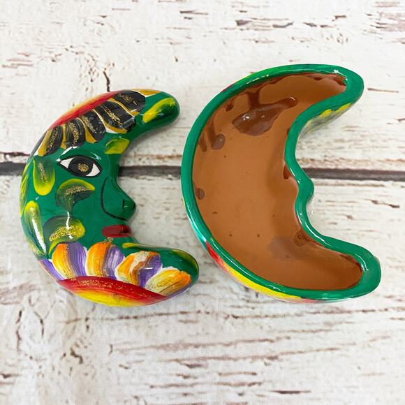 Moon Shaped Talavera Keepsake Box - Picture 1 of 6